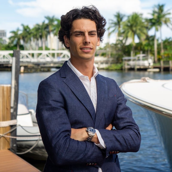 MARIO DIAZ