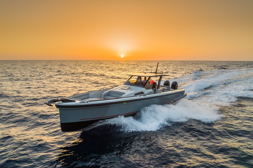 Chaser yacht 1